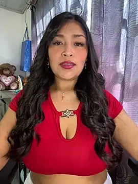 Simplemente Aurora online show from May 6, 2026, 7:51 pm