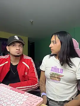 hotlatinocouple   online show from May 29, 2026, 11:22 pm