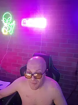 chronic vibez online show from June 25, 2026, 1:47 am