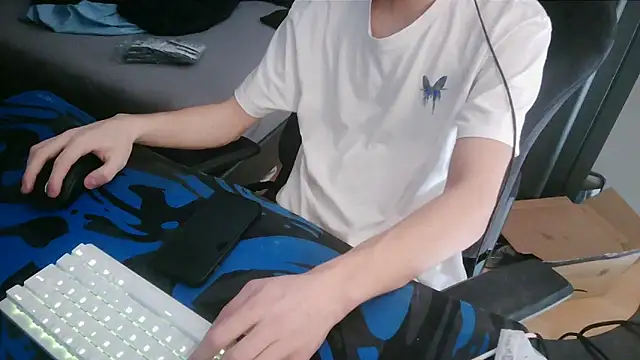 Theo19cmgerman online show from April 9, 2026, 10:10 am