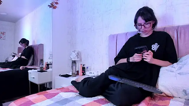 Snapshot of Alis_Roze chatting on June 11, 2026, 1:49 am Alis Roze online show from June 11, 2026, 1:49 am