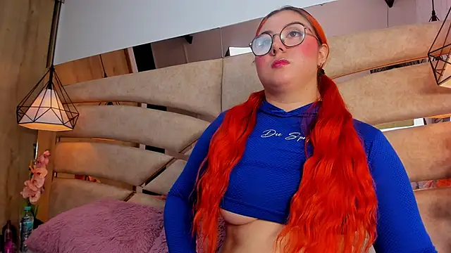 SCARLETTHUNT  online show from April 23, 2026, 7:26 pm