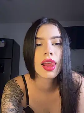 Giiasteele online show from June 4, 2026, 12:59 am