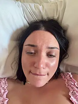 LucyHotty  online show from May 25, 2026, 11:09 am