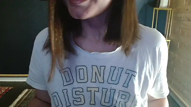 NicoleLove  online show from June 18, 2026, 5:39 am
