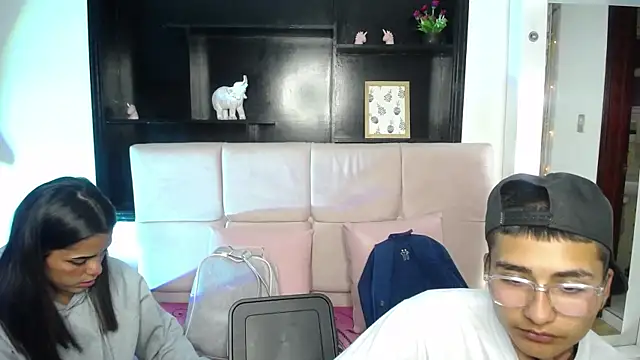 Snapshot of Tony_1_ chatting on April 12, 2026, 3:21 am Tony 1 online show from April 12, 2026, 3:21 am