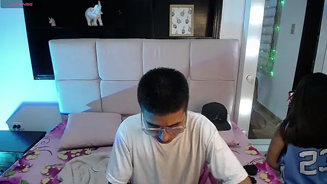 Snapshot of Tony_1_ chatting on April 14, 2026, 3:11 am Tony 1 online show from April 14, 2026, 3:11 am