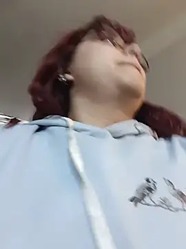 AliceScoot  online show from June 5, 2026, 6:24 pm