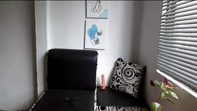 alisonnturbay online show from May 14, 2026, 2:36 pm