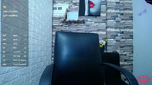 miaboobss online show from May 26, 2026, 1:42 pm