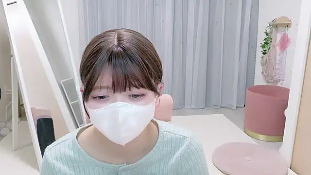 Snapshot of SERIpon_ chatting on April 24, 2026, 9:55 am SERIpon online show from April 24, 2026, 9:55 am