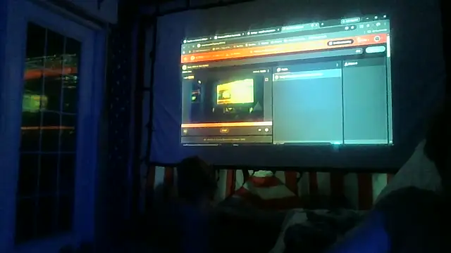 Toytroy197413 online show from April 18, 2026, 9:44 am