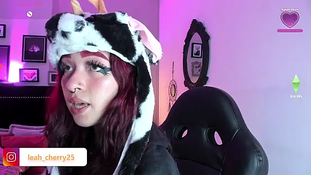 Leah cherry online show from May 17, 2026, 8:42 pm