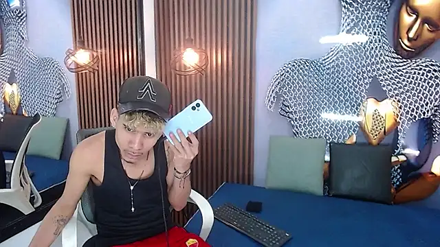 Skinny cute Alyer online show from May 27, 2026, 2:08 am