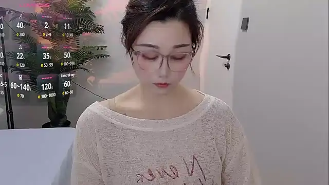 Yunxi- online show from May 18, 2026, 2:11 pm