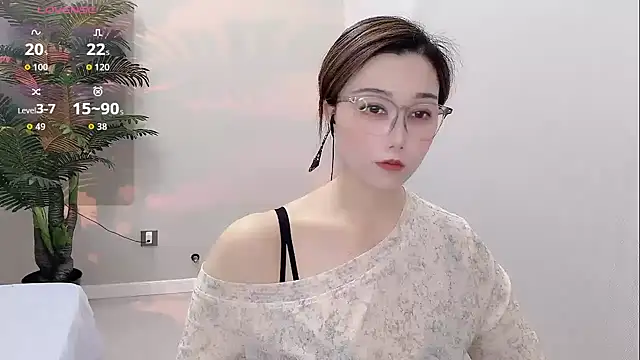 Yunxi- online show from June 17, 2026, 2:49 pm