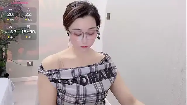 Yunxi- online show from June 11, 2026, 2:03 pm