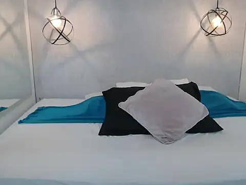 Snapshot of Migatica_johnson12 chatting on May 8, 2026, 3:32 am Migatica johnson12 online show from May 8, 2026, 3:32 am