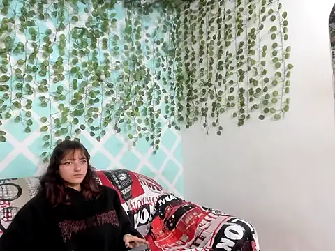 Selene 333 hot online show from April 10, 2026, 9:33 pm