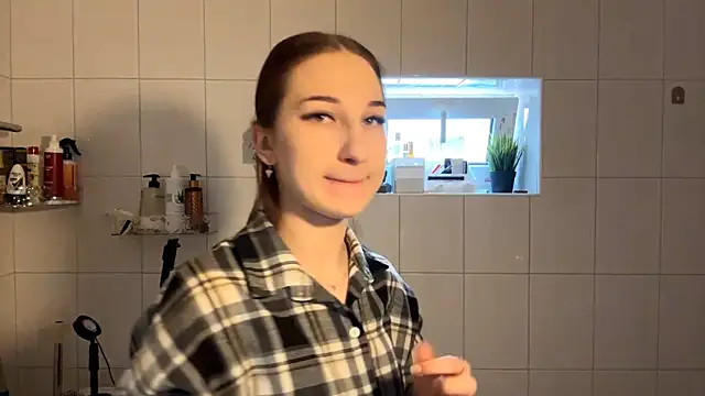 Showcntry online show from April 13, 2026, 4:16 am