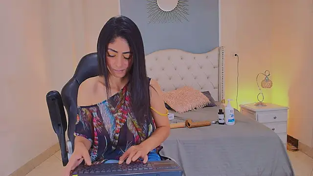 elizabeth santos1 online show from May 27, 2026, 9:22 pm