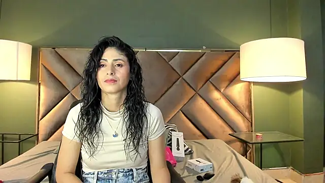 elizabeth santos1 online show from July 3, 2026, 11:00 pm