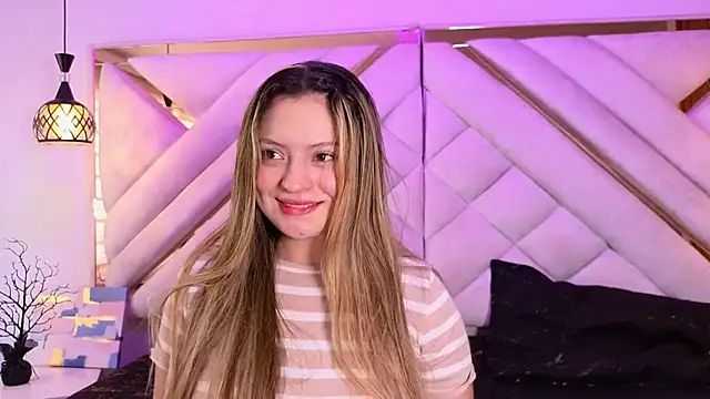 giigii hadidd online show from April 10, 2026, 5:53 pm