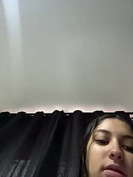Lucyfer-fire online show from April 21, 2026, 11:06 am