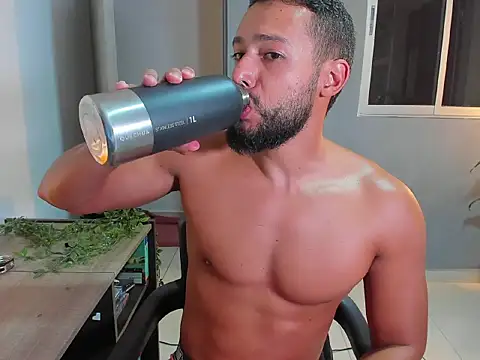 Juan Calix online show from April 14, 2026, 10:48 pm