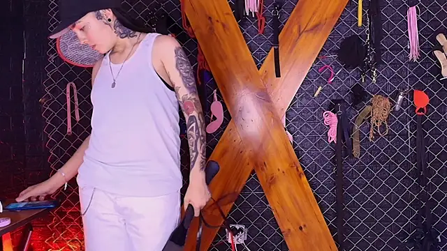Bellatrix Infernal BDSM online show from June 16, 2026, 7:36 pm