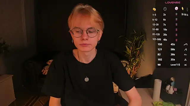 Snapshot of Liam_Blair chatting on April 22, 2026, 5:36 am Liam Blair online show from April 22, 2026, 5:36 am