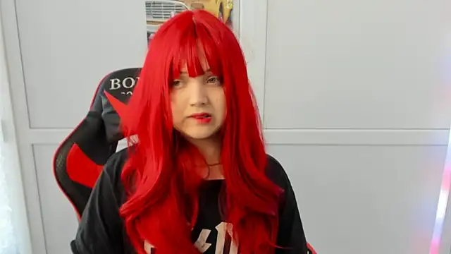 Snapshot of Caroline_cutte chatting on April 14, 2026, 6:51 am Caroline cutte online show from April 14, 2026, 6:51 am