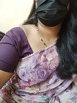 Stephaniee27 online show from July 10, 2026, 6:24 am