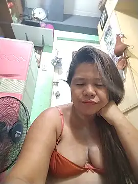 FILIPINAPUSSYPINAY online show from June 9, 2026, 6:47 am