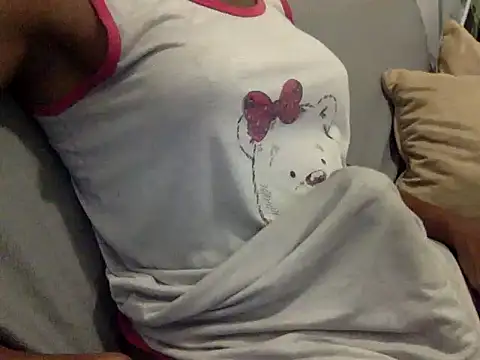 RayanneCampbell-25cm online show from April 26, 2026, 9:12 pm