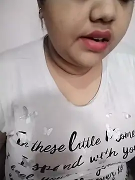hotsilk21 online show from June 17, 2026, 10:47 am