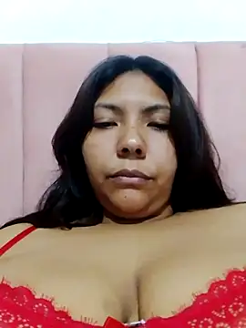 Izel  online show from June 17, 2026, 12:32 am