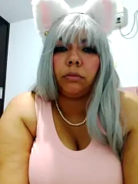 Izel  online show from June 21, 2026, 2:28 am