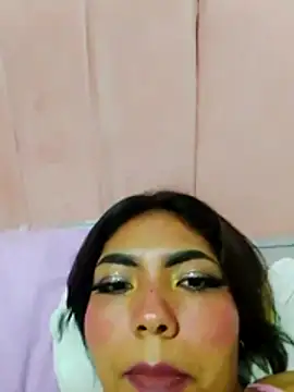 Izel  online show from June 16, 2026, 2:00 am