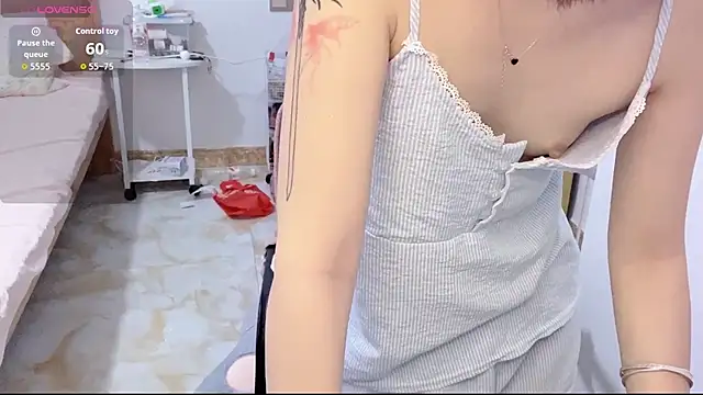Kaixin-baobao online show from June 25, 2026, 11:48 am