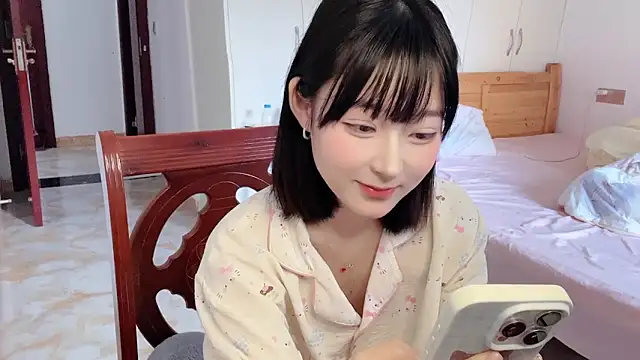 Kaixin-baobao online show from April 14, 2026, 9:14 am