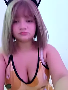 Karina PrettyHot69 online show from April 23, 2026, 4:19 am