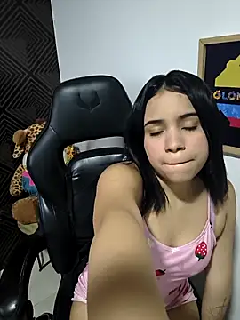 Snapshot of Tatiana_Flame69 chatting on April 13, 2026, 8:57 pm Tatiana Flame69 online show from April 13, 2026, 8:57 pm