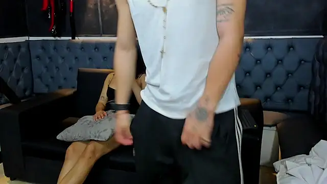 Snapshot of Valentina_angelPassion_ chatting on April 15, 2026, 3:34 am Valentina angelPassion online show from April 15, 2026, 3:34 am