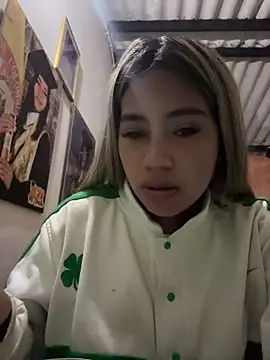 Kimmiebellarie online show from June 7, 2026, 11:54 pm