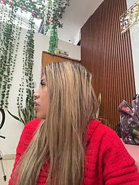 Kimmiebellarie online show from June 30, 2026, 1:44 pm