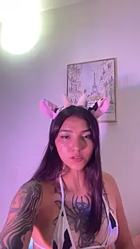 GigixXxOS online show from June 1, 2026, 10:42 pm