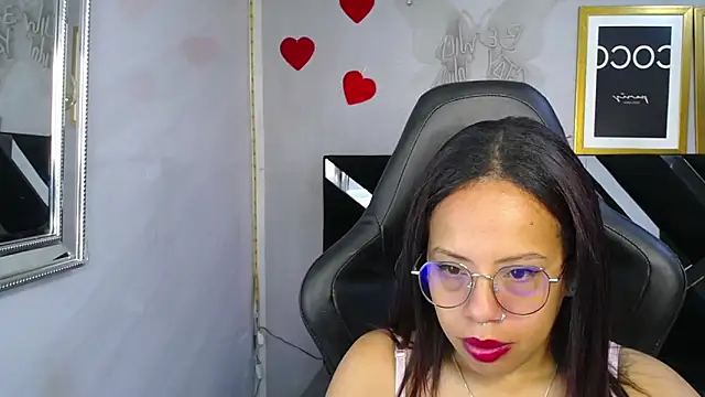 valerytp online show from June 18, 2026, 2:43 am