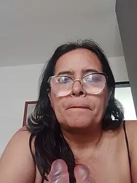 PienCanela online show from June 19, 2026, 1:06 pm