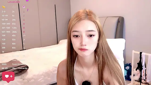 MMMxiXi6 online show from June 6, 2026, 10:53 am